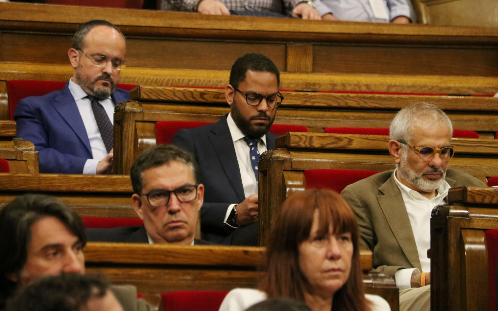 Ciutadans, Vox i PP porten l'acord pel català al Consell de Garanties Estatutàries