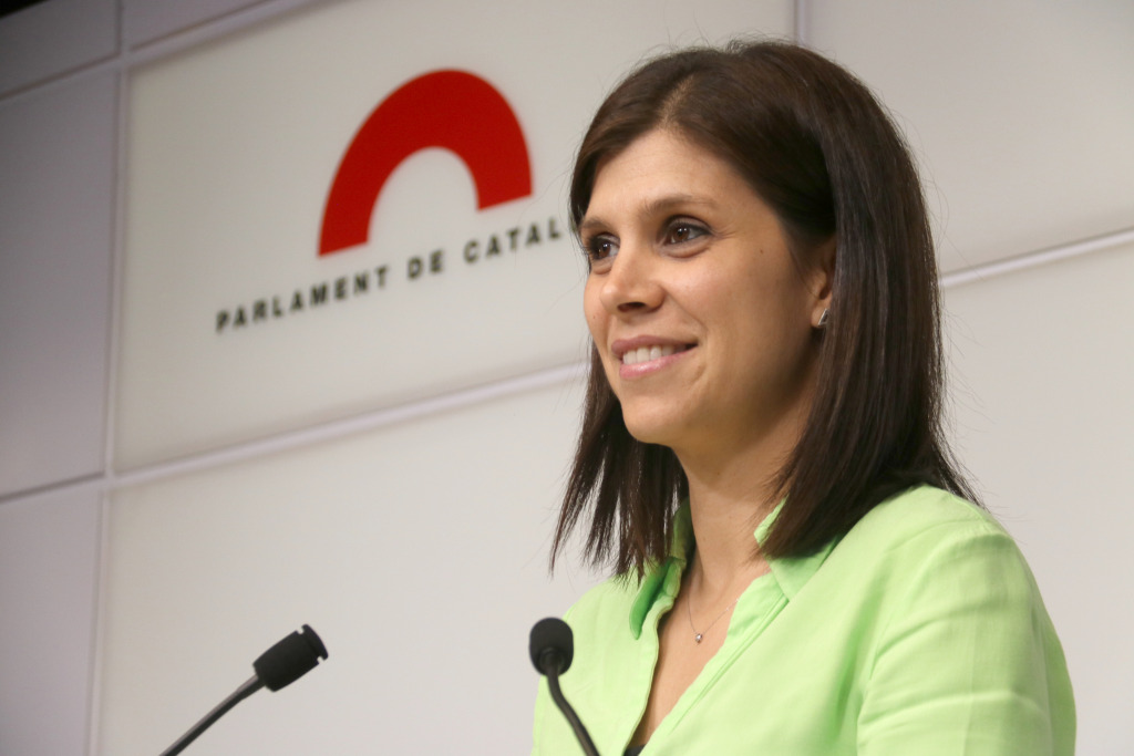 Marta Vilalta, secretària general adjunta i portaveu d'ERC, en roda de premsa al Parlament el 15 de novembre de 2022