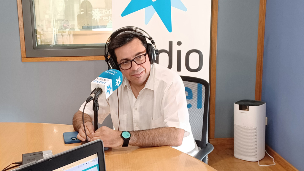 Gerardo Pisarello, número 2 de la candidatura Sumar-En Comú Podem, a Ràdio Estel