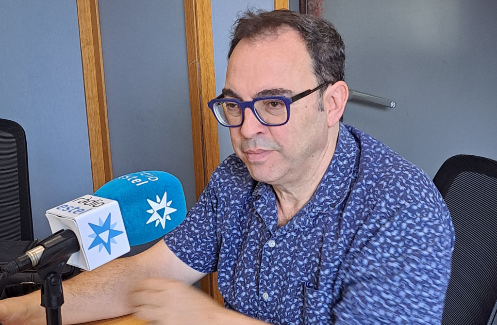 Sergi Belbel als estudis de Ràdio Estel