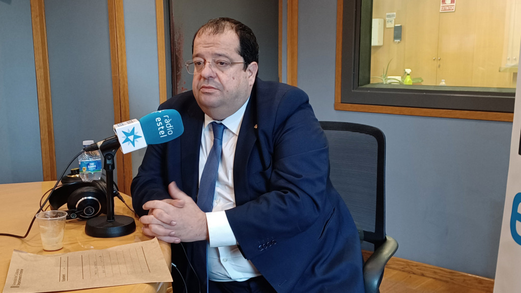 Joan Ignasi Elena, conseller d'Interior, a Ràdio Estel