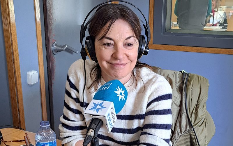 L'actriu Àgata Roca durant l'entrevista a Ràdio Estel | RÀDIO ESTEL