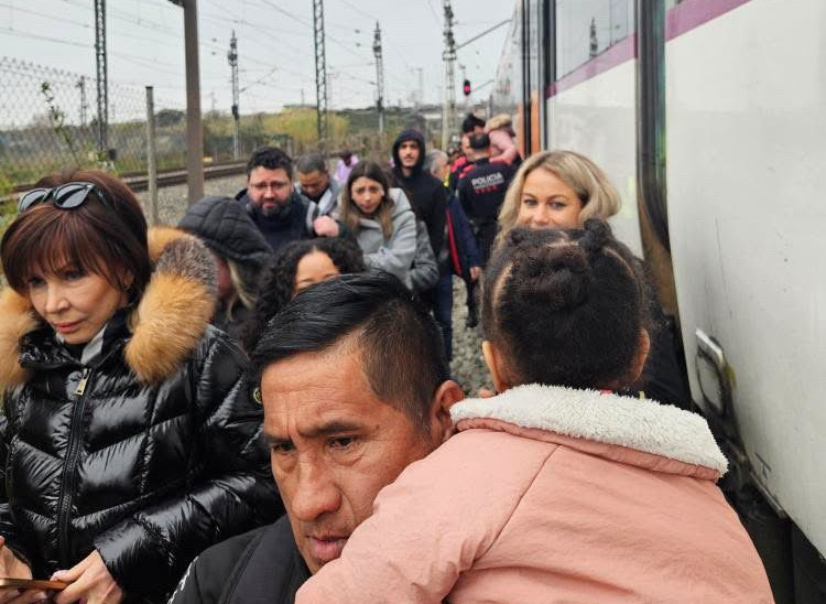 Foto cedida per Desiree Ciudad, testimoni del tren de Rodalies atrapat