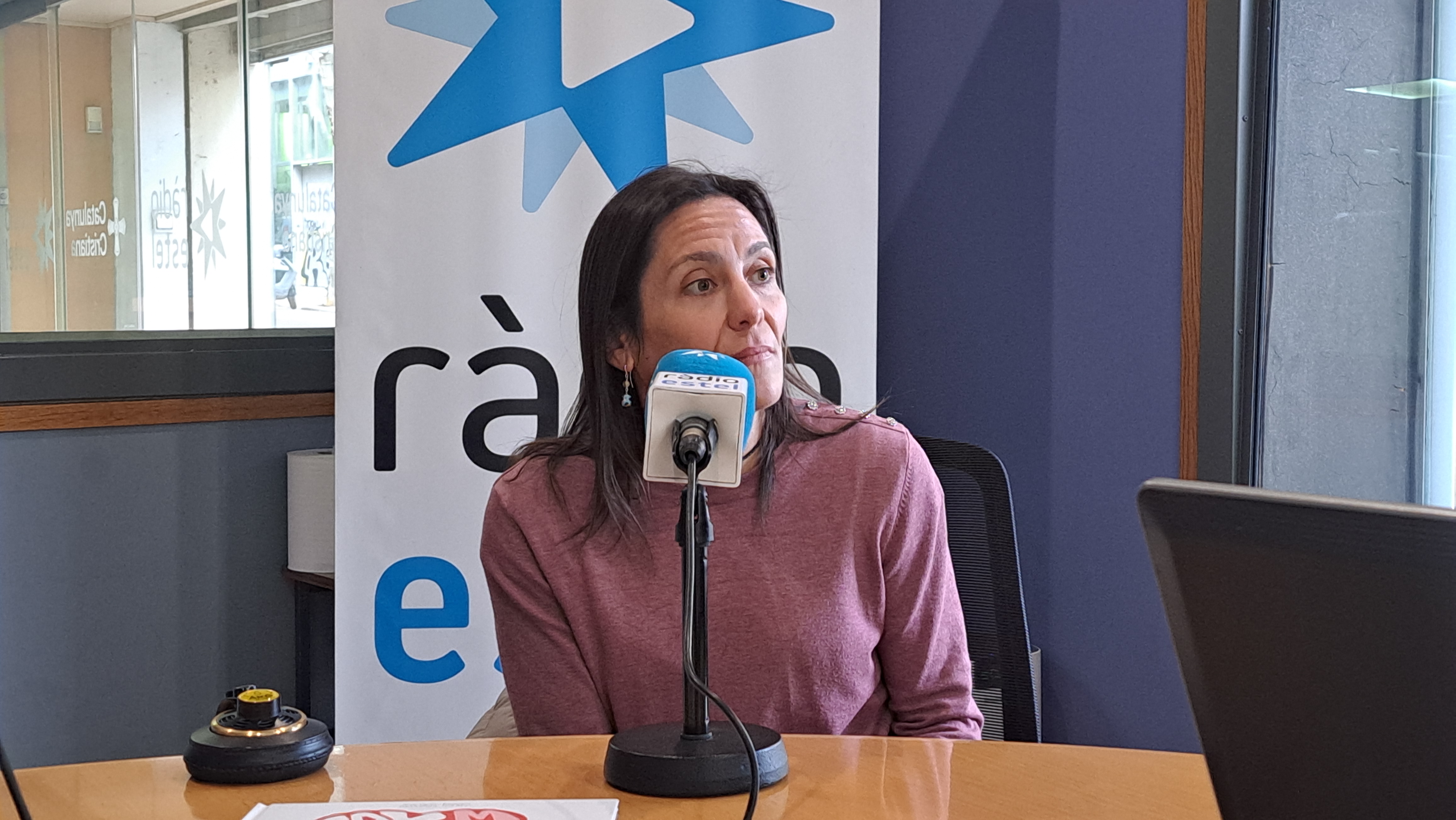 Anna Figuer: "Als lobbies de l'estètica els interessa una societat insatisfeta"