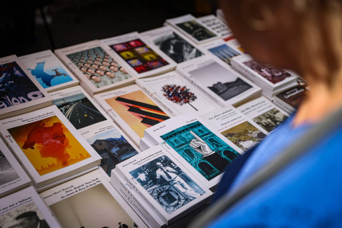 El sector editorial català tancarà 2025 amb un creixement moderat i alerta sobre la intel·ligència artificial