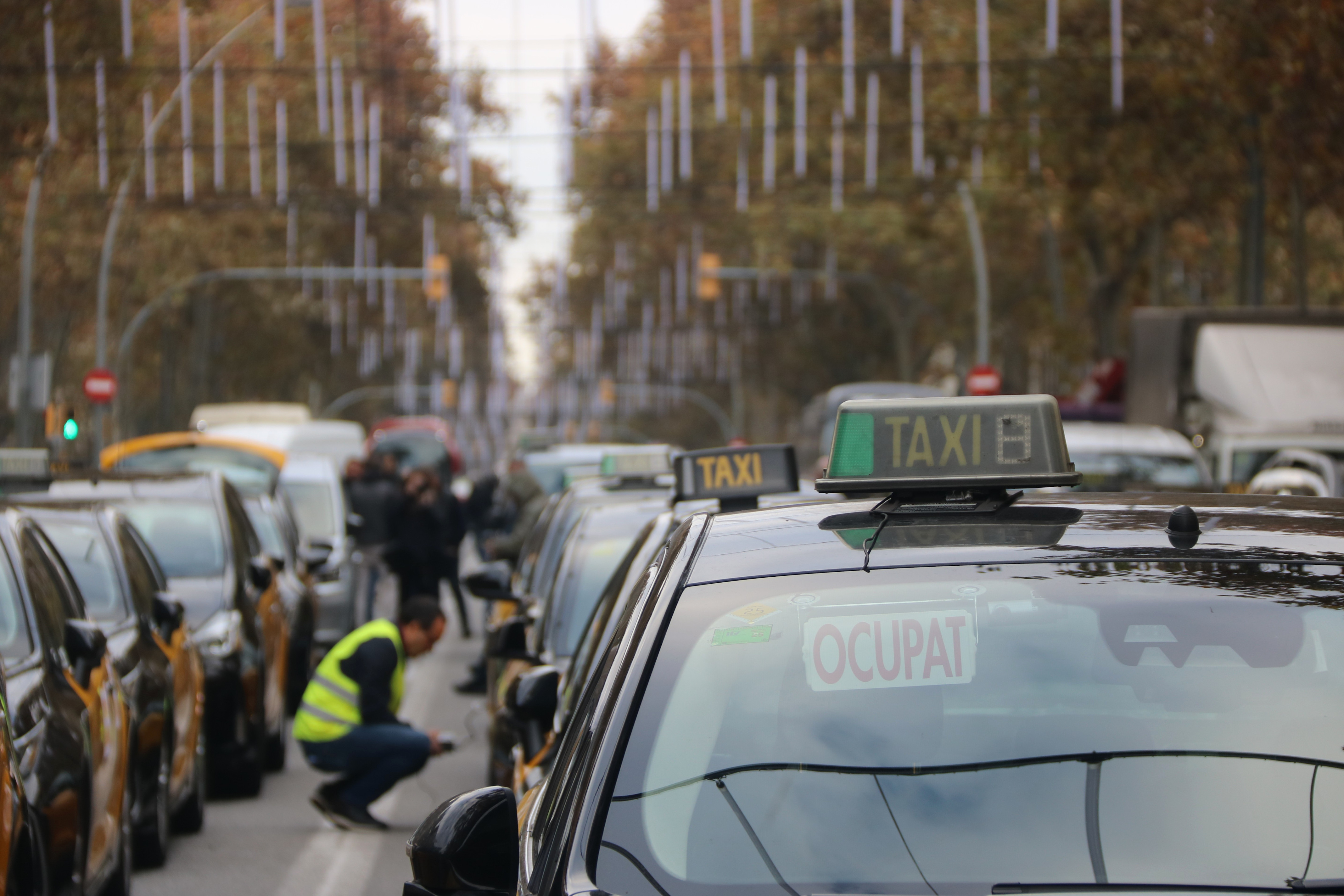 Élite Taxi reclama aturar "la massacre dels vehicles VTC"