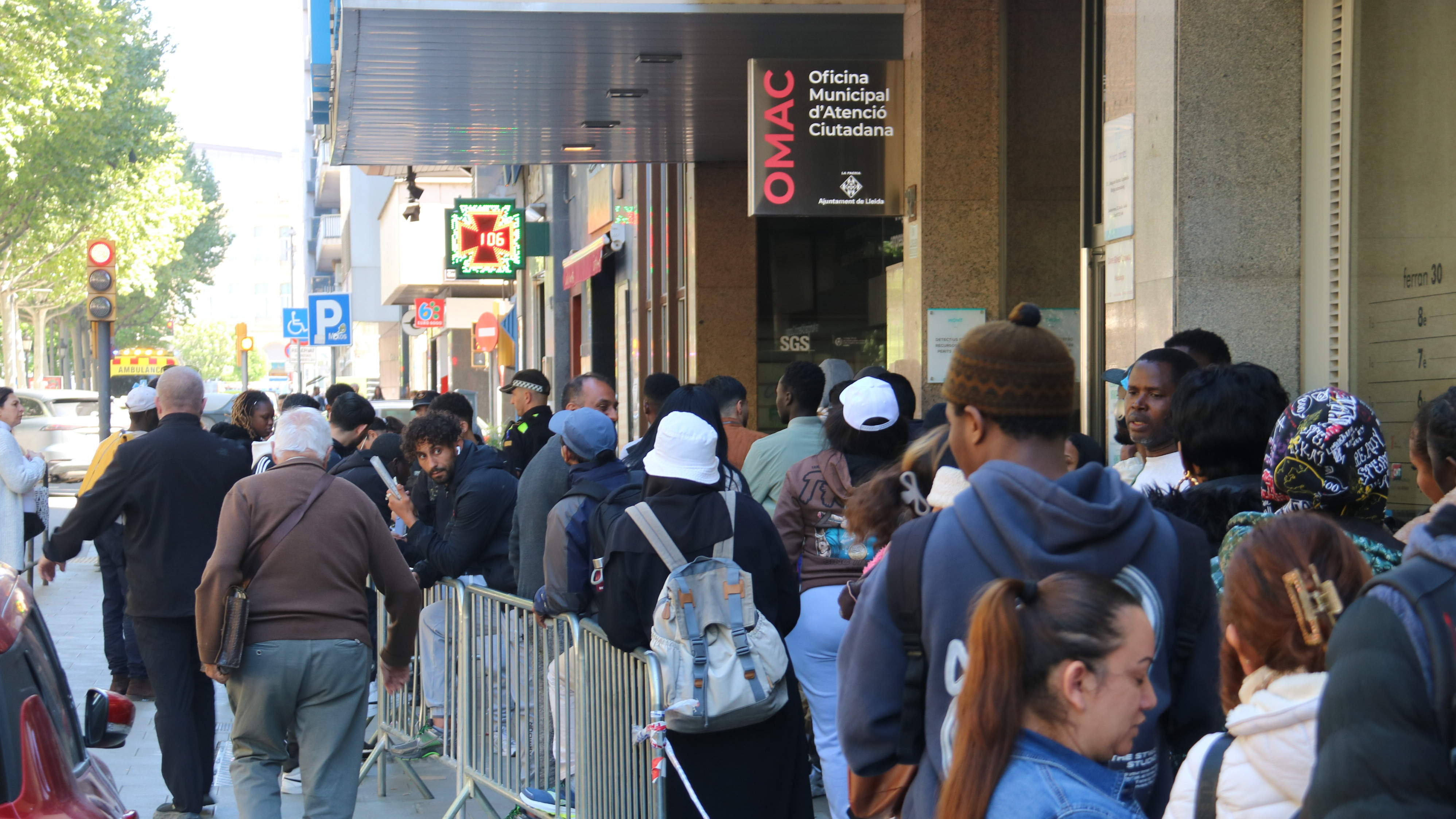 Arrels Fundació reclama ampliar el termini de regularització de migrants