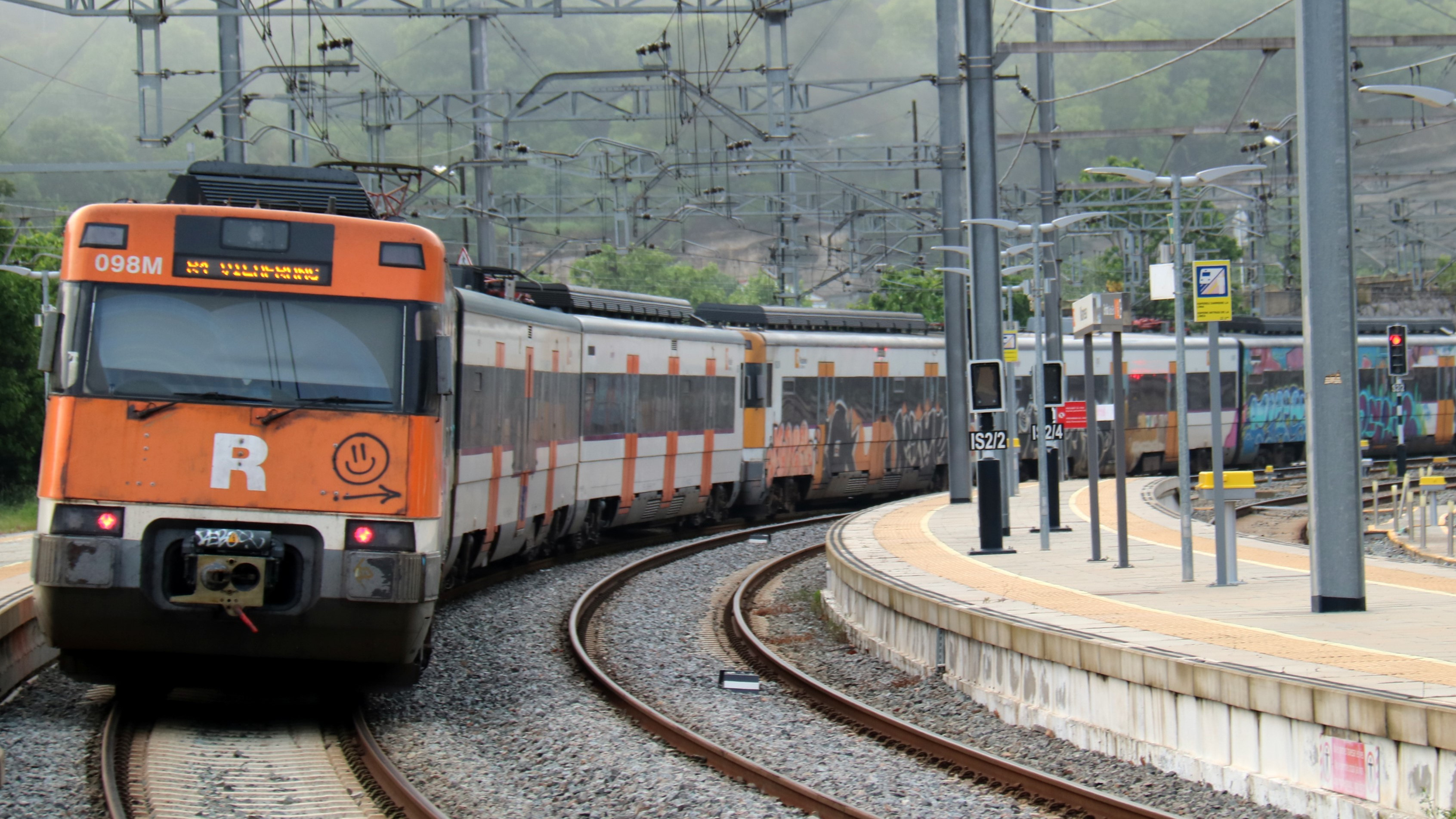 'Dignitat a les Vies' retreu que l'empresa mixta de Rodalies ha restringit les comunicacions amb els usuaris i plataformes